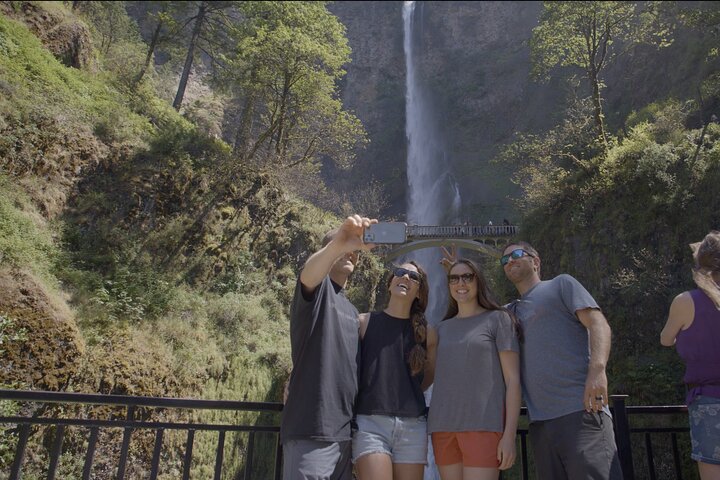 Portland to Multnomah Falls a Waterfall Tour of 5 Falls and More