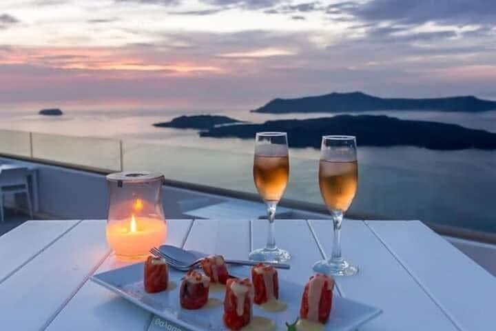 Santorini Luxury Private Airport, Port & Hotel Transfer