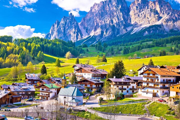 Transfer from Cortina d' Ampezzo to Venice