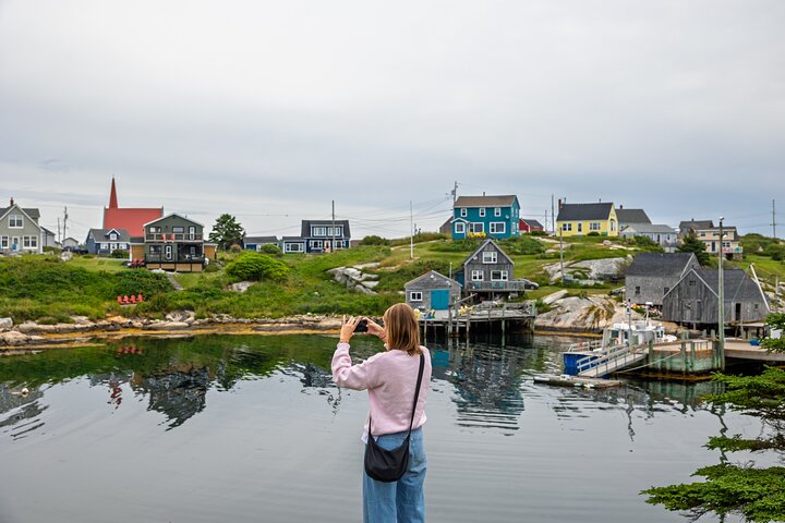 Peggy's Cove Small-Group Express: Scenic Tour from Halifax
