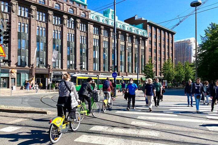 Helsinki and Suomenlinna Day Tour with Ferry Ride
