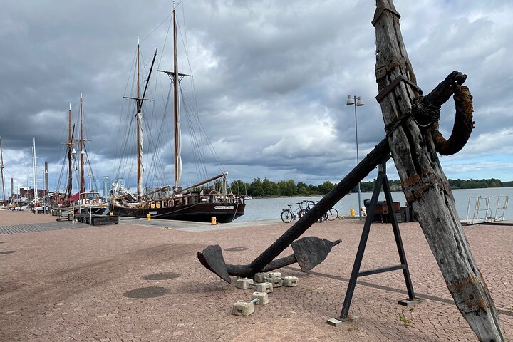 Helsinki and Suomenlinna Day Tour with Ferry Ride