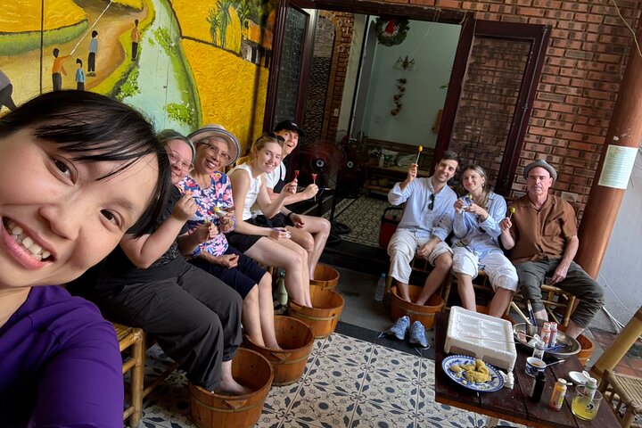 Hue city Deluxe Group Tour (Daily Tour-12 pax max)