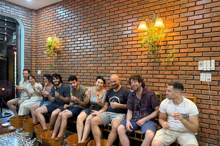 Hue city Deluxe Group Tour (Daily Tour-12 pax max)