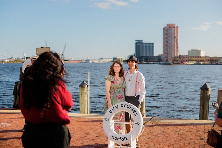 City Cruises Norfolk: Signature Lunch Cruise