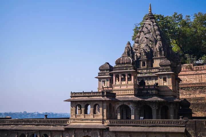 Indore to Mandu and Maheshwar: A Heritage Day Tour