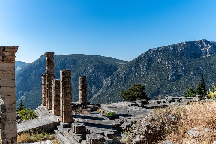 Mystic Delphi Private Tour with Licensed Guide and Tickets