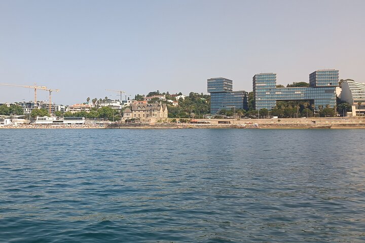 Cascais Coastal Secrets 90 Minute Cruise with Free Wine and Beer