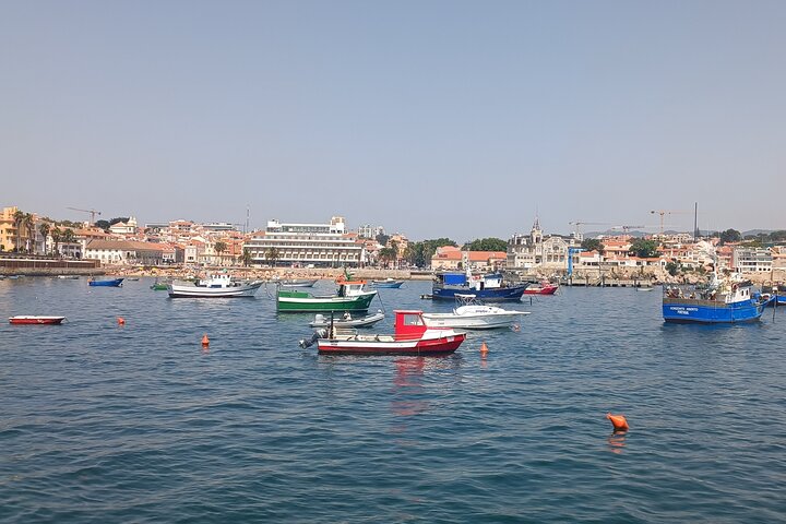 Cascais Coastal Secrets 90 Minute Cruise with Free Wine and Beer