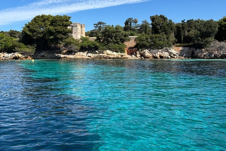 Cannes Private Boat Tour to the Lérins Islands – Relax & Snorkel