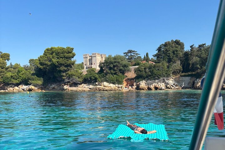 Cannes Private Boat Tour to the Lérins Islands – Relax & Snorkel