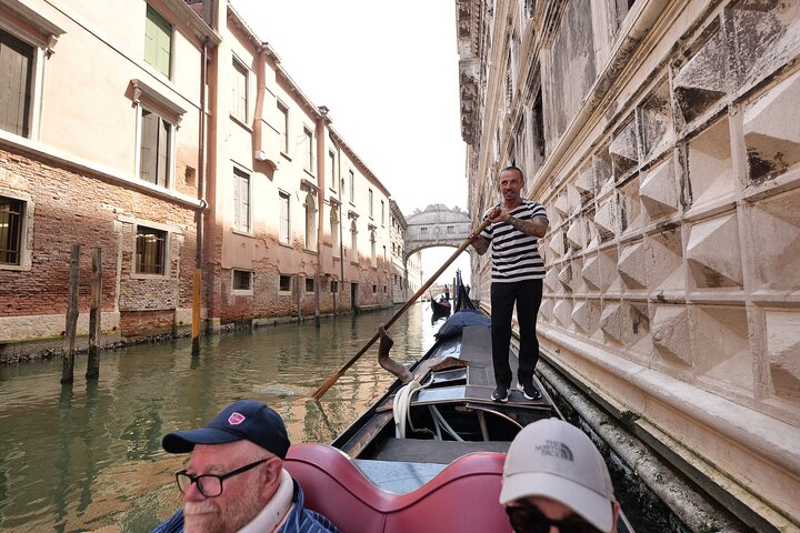 Venice Full-Day Tour from Lake Garda