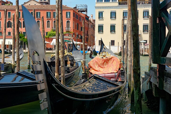 Venice Full-Day Tour from Lake Garda