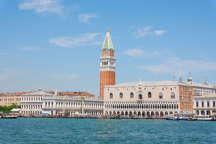 Venice Full-Day Tour from Lake Garda