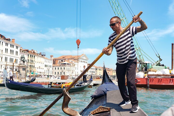 Venice Full-Day Tour from Lake Garda