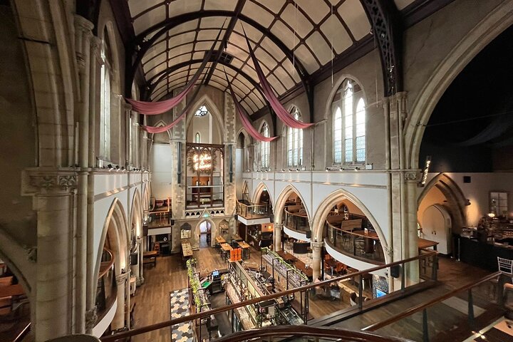 Nottingham Private Historic Pub Tour with Free Drinks