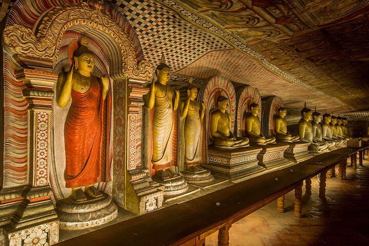 Sigiriya Rock Dambulla Cave Temple and Village Tour from Galle