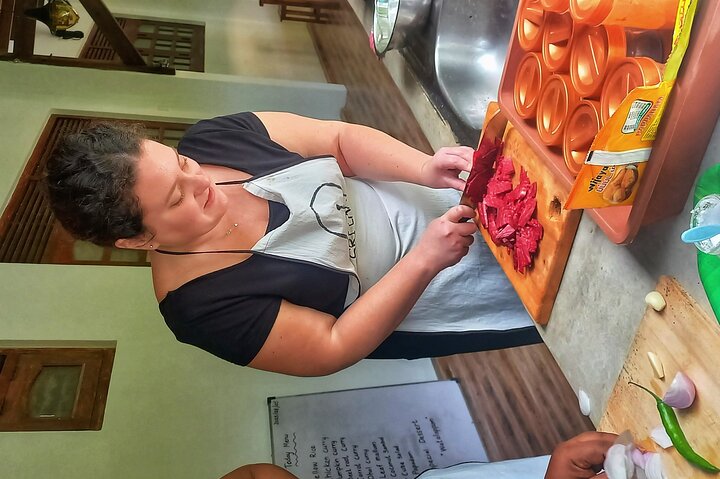 Sri Lankan cooking class with Nilu Kandy( FREE PICKUP & Drop)