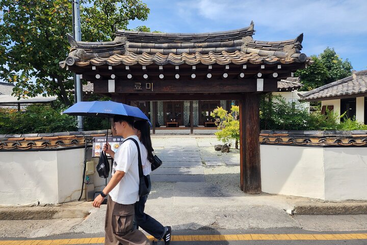Gyeongju's Top Attractions on Private Tour with a Licensed guide