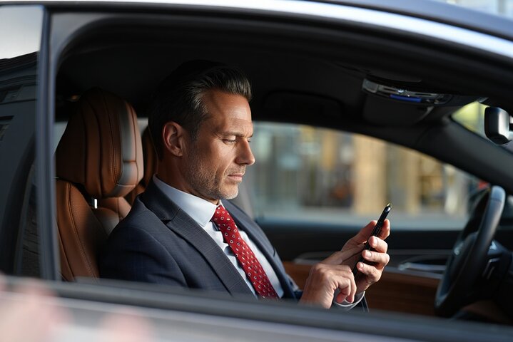 London Gatwick Airport LGW to Heathrow LHR Private Transfer