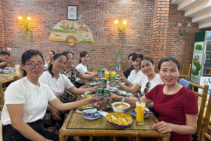 Hue city Deluxe Group Tour (Daily Tour-12 pax max)