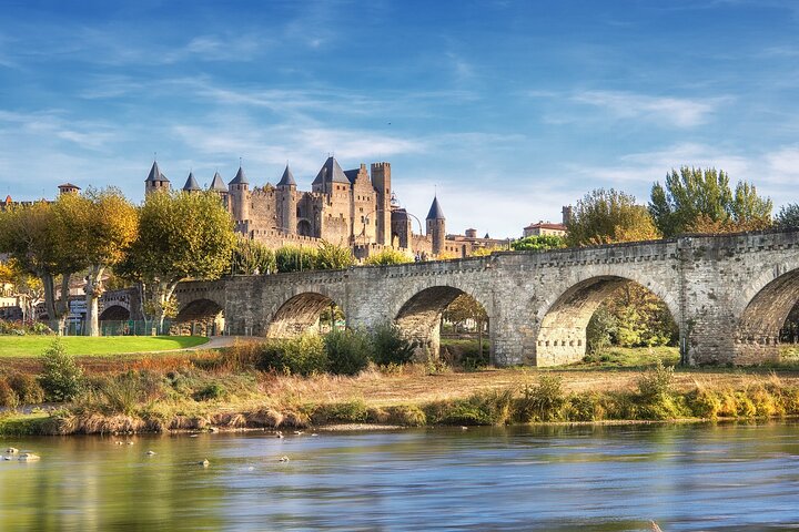 Hello Carcassonne: Private 2-Hour Intro Walk with Local Guide