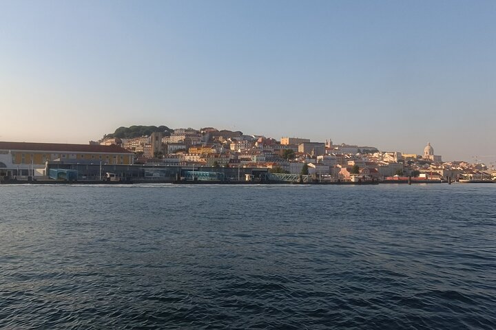 Cascais to Lisbon Sunset Cruise With Open Bar