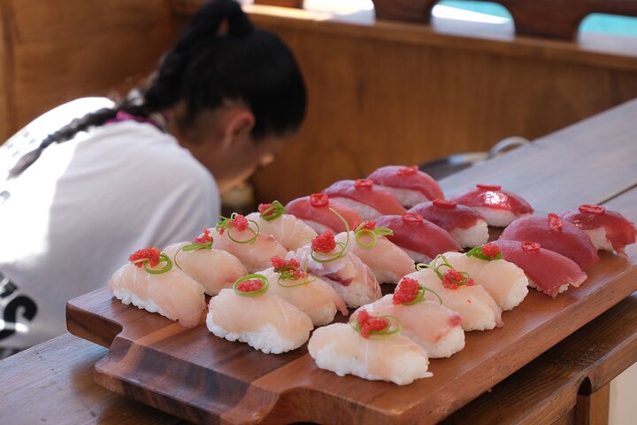 Private Cruise: Explore Rina’s Cave & Enjoy Fresh Seafood Onboard