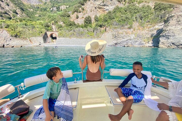 Cinque Terre Boat Tours Experience