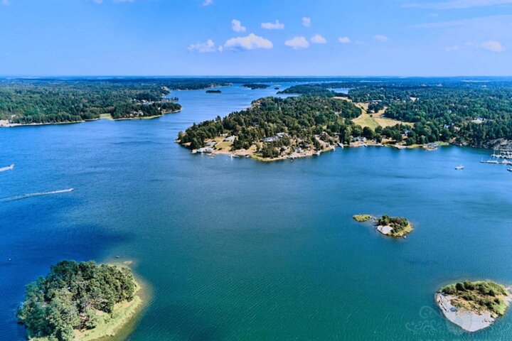 Stockholm Guided Archipelago Cruise Tour with Swedish Fika