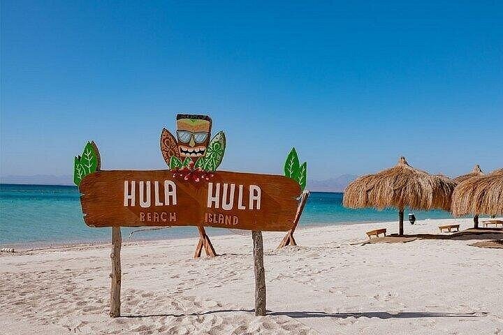 Luxury Cruise to Orange Bay and Hula Hula island Trip