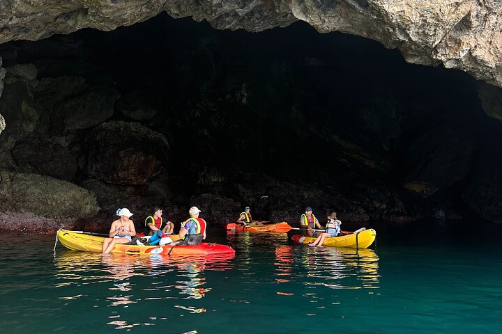 Kayak & Snorkel Tour in Cerro Gordo Natural Park, La Herradura