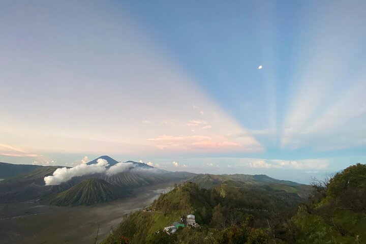 Bromo Sunrise Tour From Malang