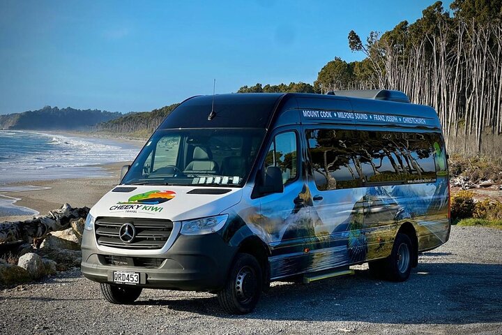 Premium Milford Sound Small Group Tour & Cruise from Queenstown