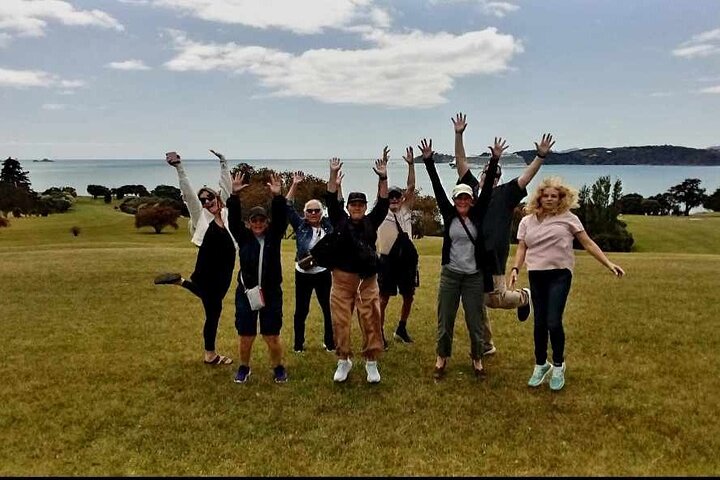 *Popular Tour* - Bay of Islands: Nature Adventure - 4hrs