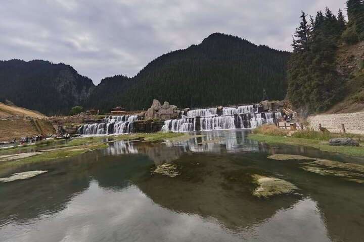 Private Day Tour to Nanshan Pasture and Tianshan Grand Canyon