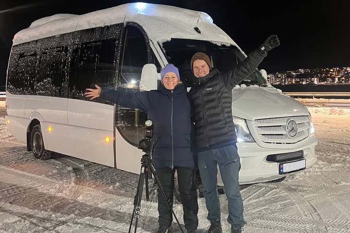 Northern Lights Tour with Local Guide and Photos