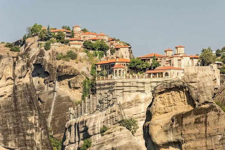 Volos: Meteora Private Full Day Tour with a Local
