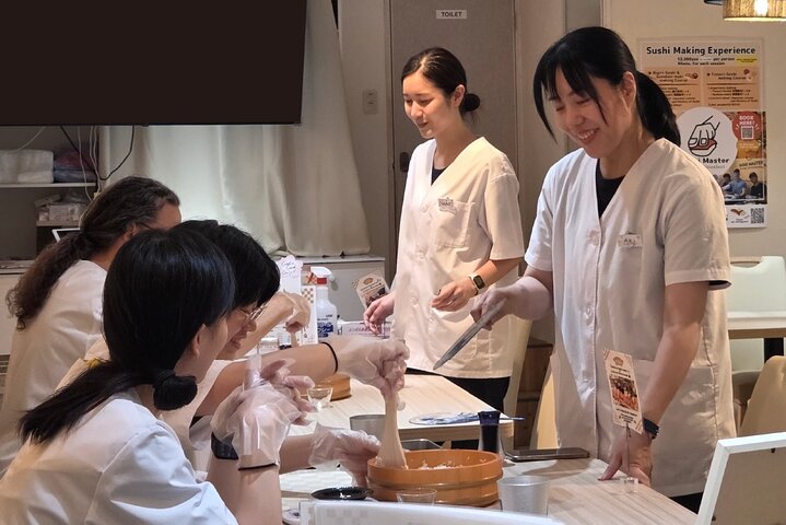 Osaka Sushi Making Class – Hands-On Nigiri & Rolls (Same-Day OK)