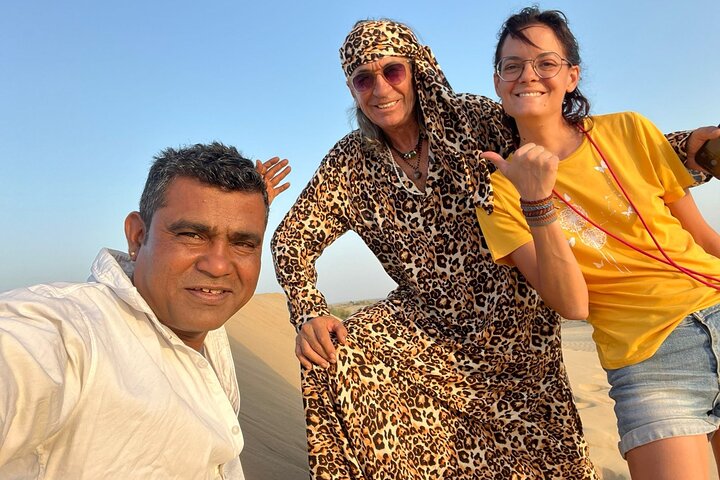 Non-touristic overnight camel safari