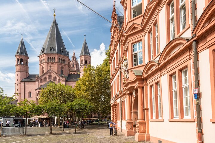Golden Mainz and its Sights: Guided Walking Tour