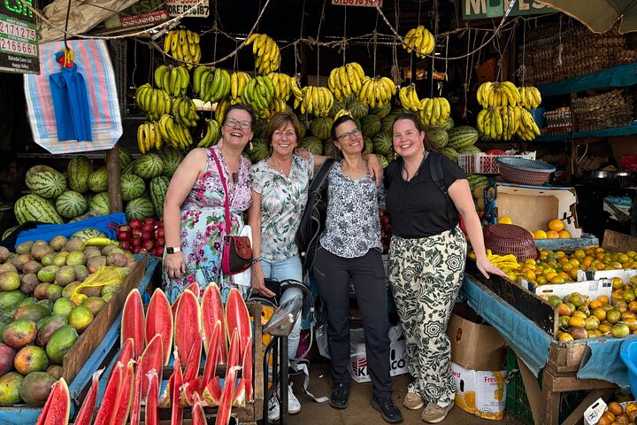 Traditional Kenyan Cooking Class & Local Market Tour