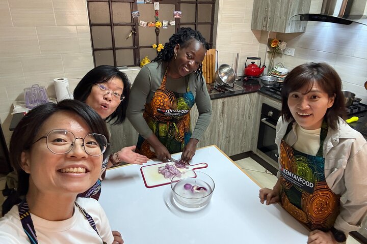 Traditional Kenyan Cooking Class & Local Market Tour
