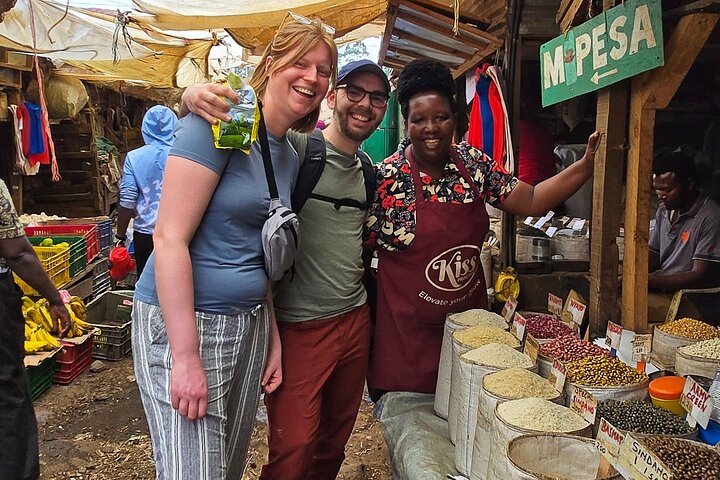 Traditional Kenyan Cooking Class & Local Market Tour