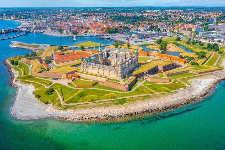 Copenhagen 10 Hour Private Tour – Castles and Countryside