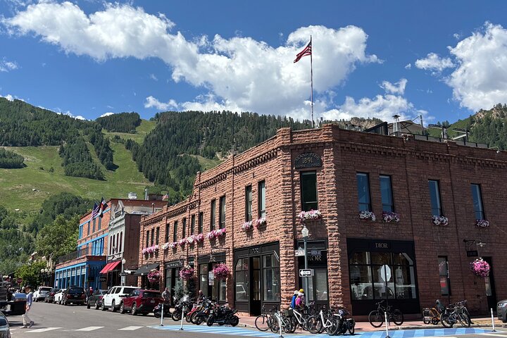 Aspen Self-Guided Tour: Tales of Wealth, Wildness and Rebellion