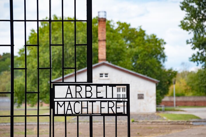 Berlin: Sachsenhausen Concentration Camp and Potsdam day tour