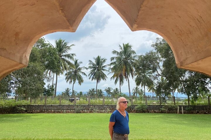 Hampi/Chitradurga/Badami/Aihole/Pattadkal from Bangalore in 3days
