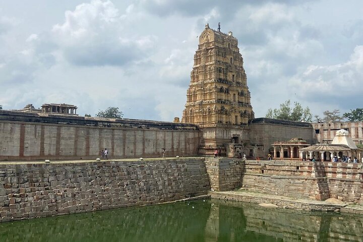 Hampi/Chitradurga/Badami/Aihole/Pattadkal from Bangalore in 3days