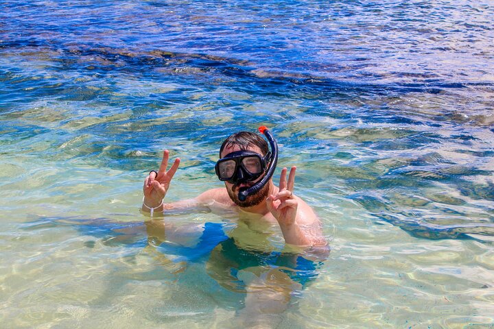All-Inclusive Local Guided Pinel Island Tour
